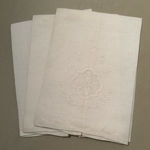 Embroidered Fine Hand Towels (Full Set of 8)